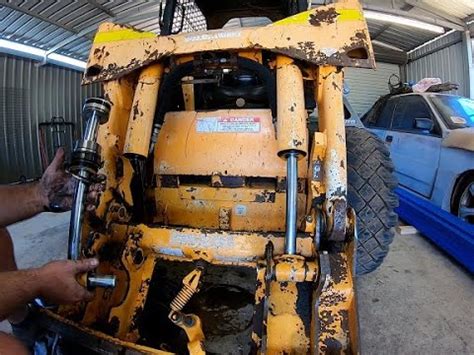 mustang skid steer repairs|mustang 2040 hydraulic steer.